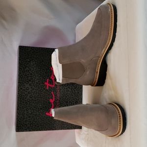 NEW ME TOO Codi Suede Chelsea Bootie